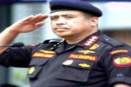 Patrialis Akbar Lahir di Padang dan Pernah Jadi Sopir Angkot Jakarta