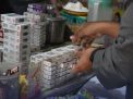 Bea Cukai Kendari Ringkus Ratusan Ribu Batang Rokok Ilegal di Tiga Toko