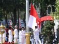 Danpuspenerbal Peringati Detik Detik Proklamasi di Gedung Negara Grahadi
