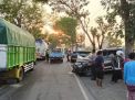 Kecelakaan Tragis Melibatkan 2 Minibus di Jalan Raya Asem Raja Jrengik