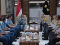 Sinergitas, Kapolda Jatim Terima Kunjungan Pangkoarmada ll