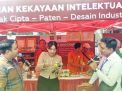 Mangga Putar Pasuruan Dipamerkan di Legal Expo