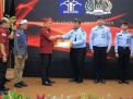 Petugas Imigrasi Ponorogo Penangkap Sindikat Perdagangan Organ Terima Penghargaan