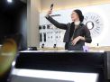 Warga Malang Kini Bisa Beli Wearable Devices di Samsung Experience Store