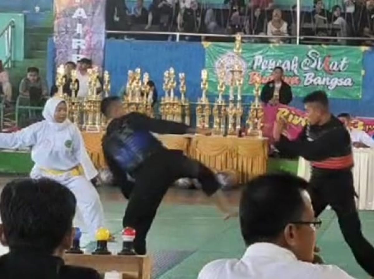 Kontingen Pencak Silat Puspenerbal Raih 22 Medali di Kejuaraan Pencak Silat Kesultanan Kacirebonan 2024