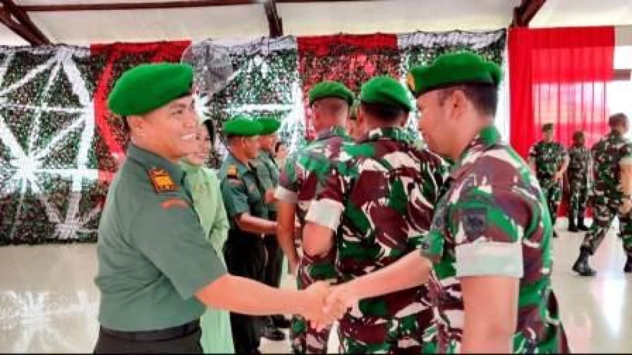 Letkol Inf Dedy Dwi Cahyadi pimpin acara serah terima jabatan Danramil dan Perwira Staf Kodim 1710/Mimika