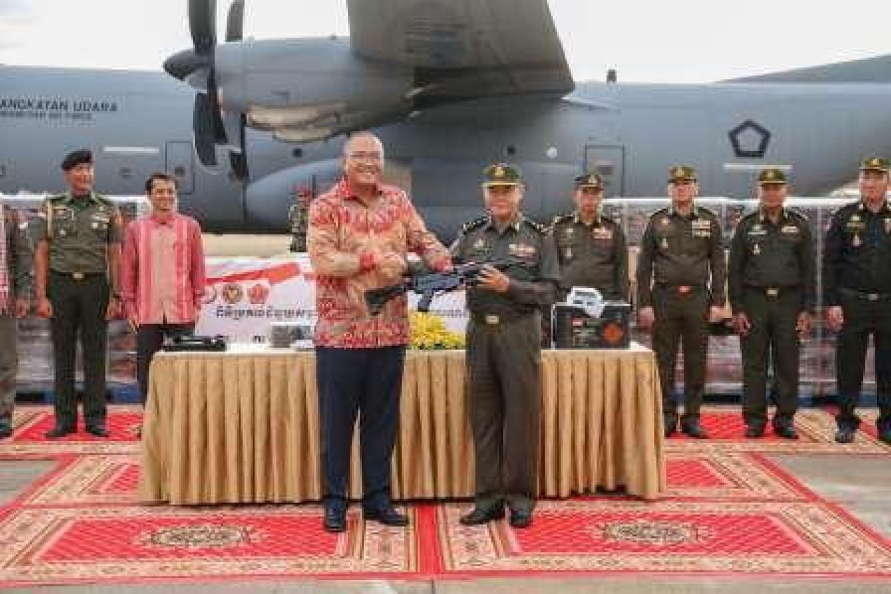 Indonesia Berikan Bantuan Militer $500.000 Kepada Kerajaan Kamboja