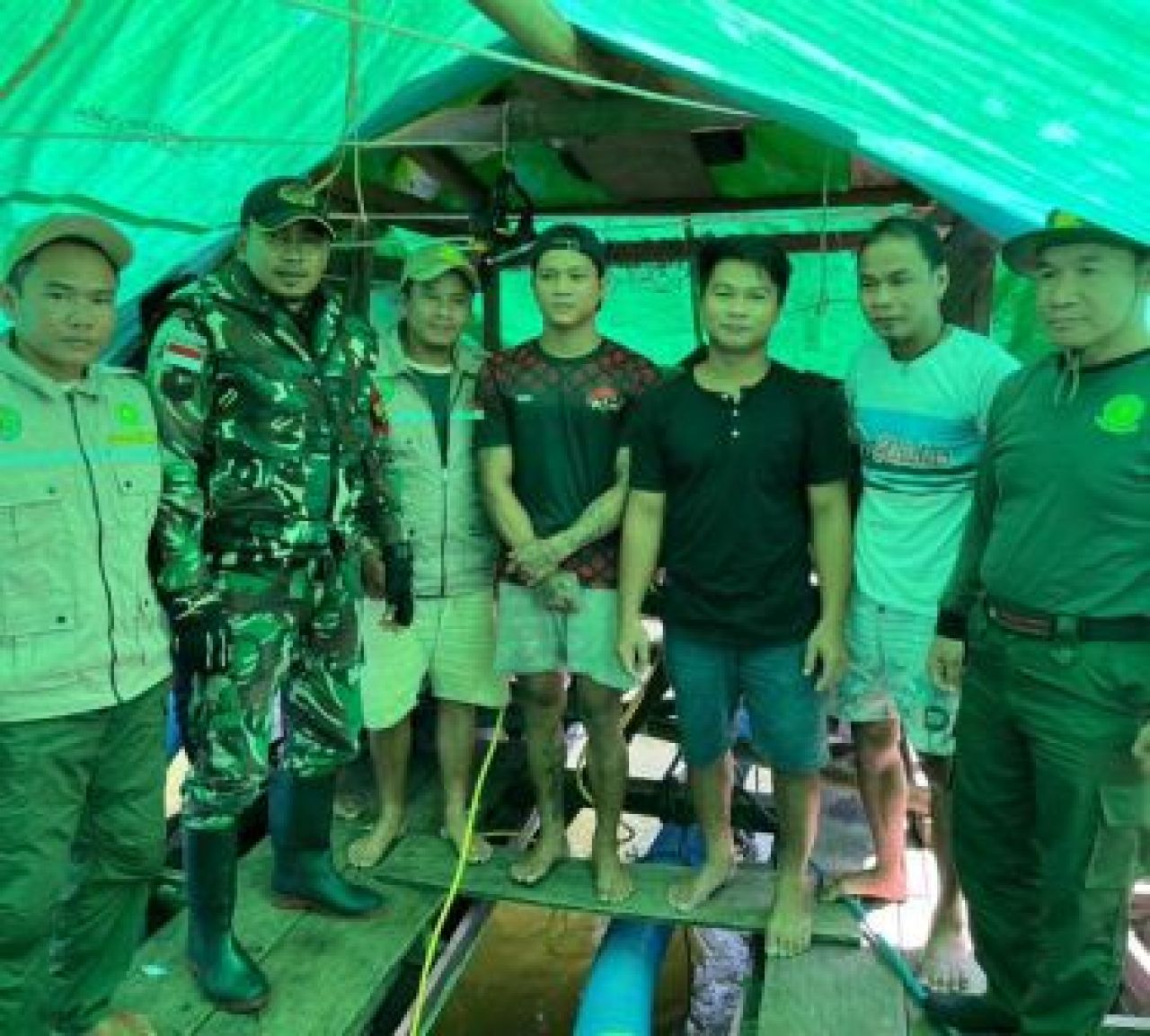 Satgas Pamtas RI-Malaysia Yonzipur 8/SMG