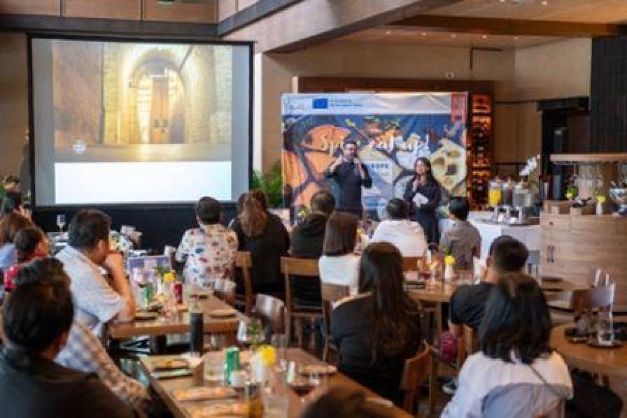 Kampanye "Europe Full of Character: Savor Cheeses of France"