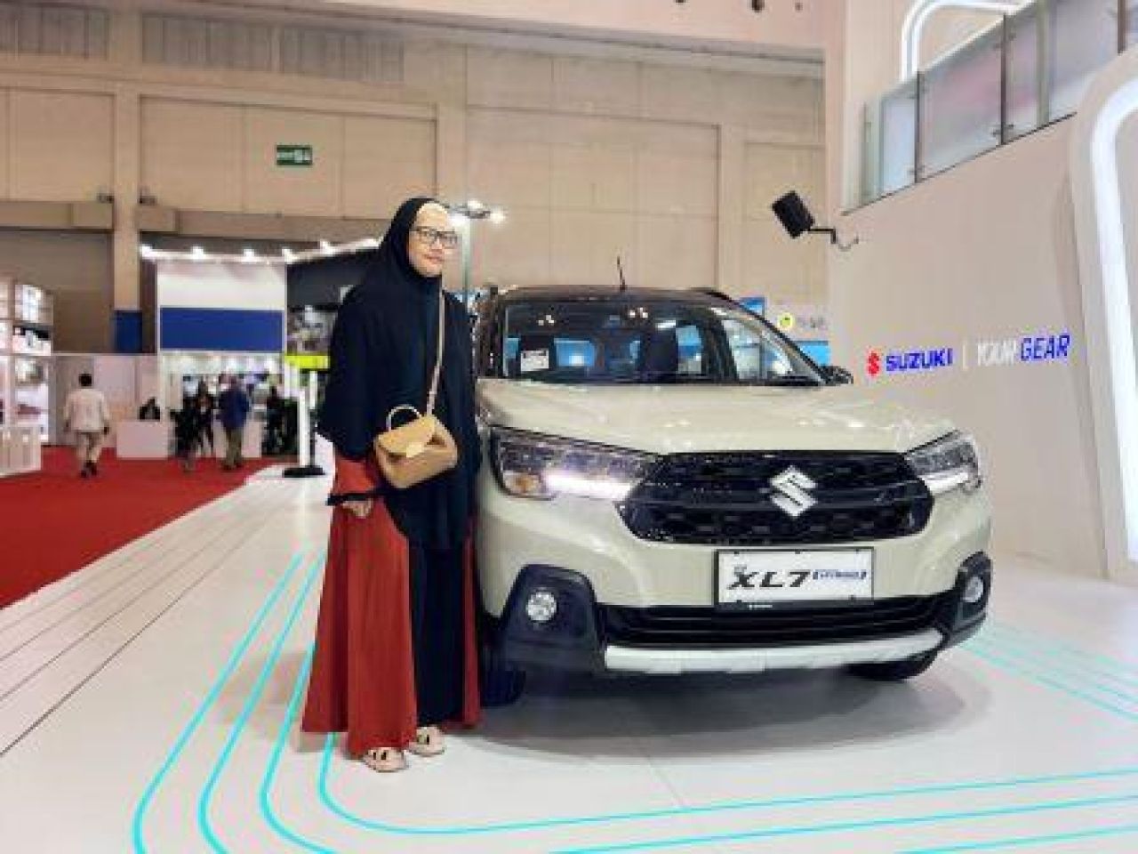 Konsumen Suzuki New XL7 Hybrid