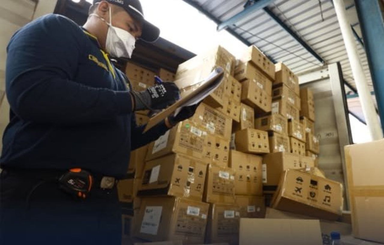 Aturan barang kiriman