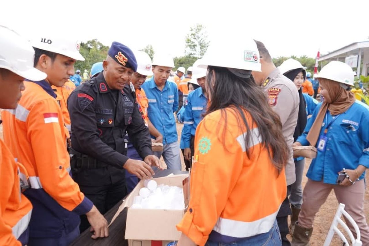 Operasi penegakan hukum di Desa Kembang Janggut