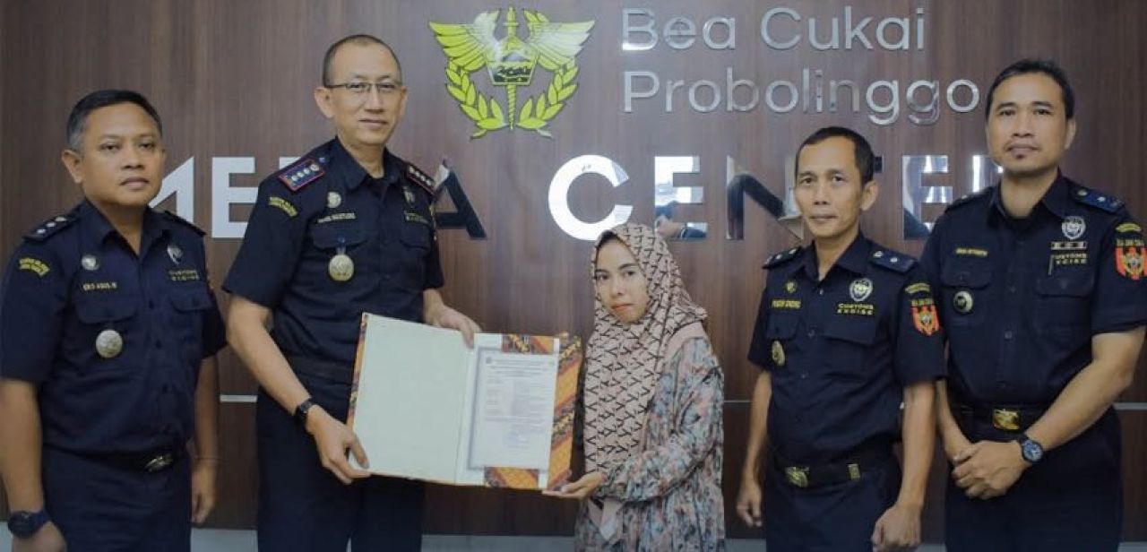 Pabrik Rokok Umi Kulsum Menerima NPPBKC dari Bea Cukai Probolinggo