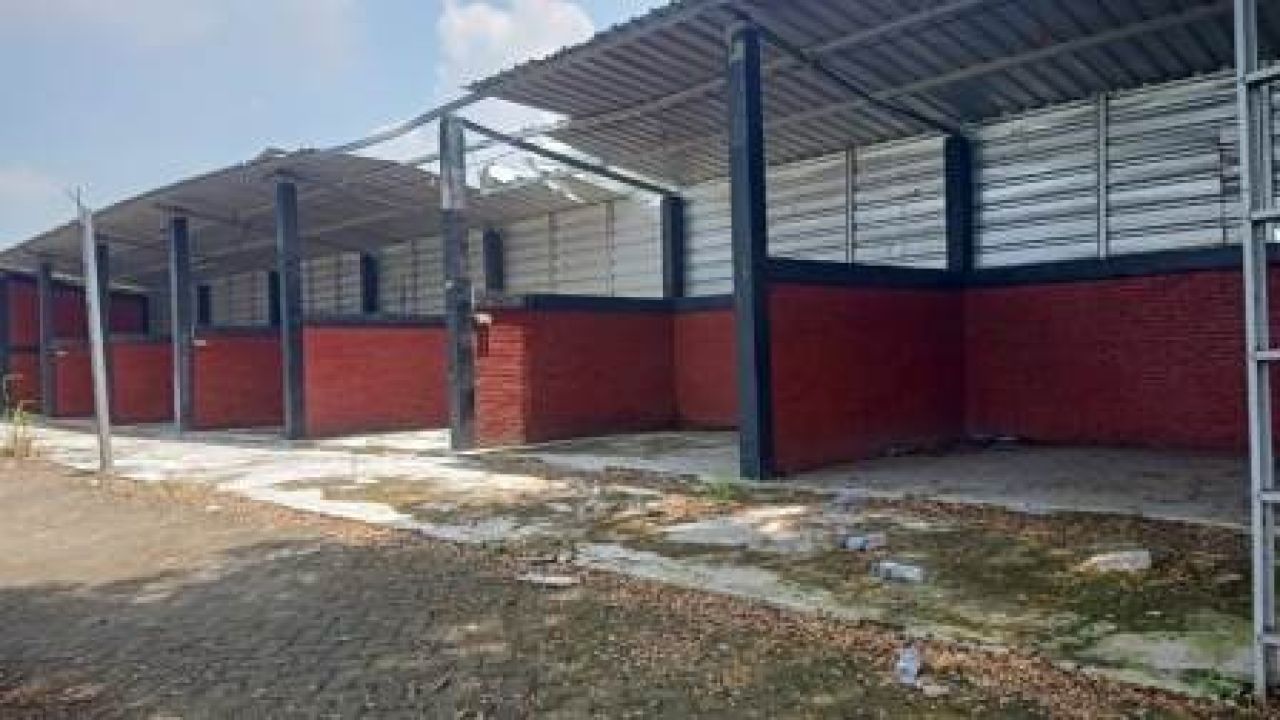Kios Pasar Desa di Desa Gadingwatu