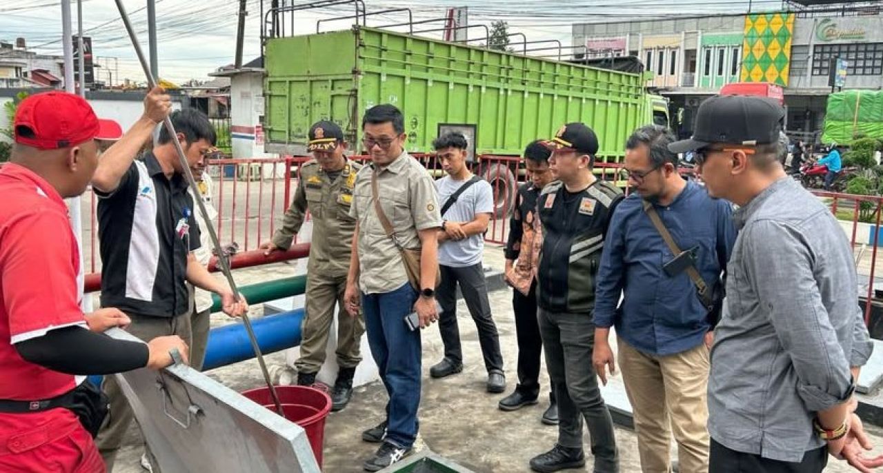 Tipidter Polresta Jambi Pengecekan Gudang Diduga Penimbunan BBM Ilegal