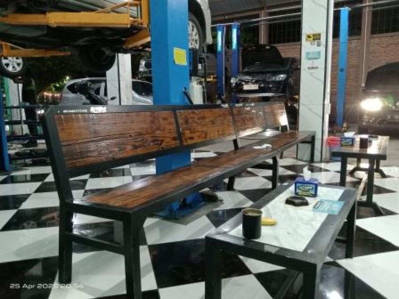 Ruang tunggu IPIN Motor
