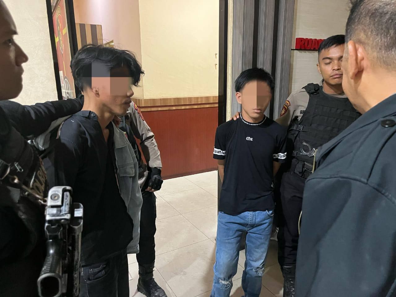 Dua terduga pelaku tawuran