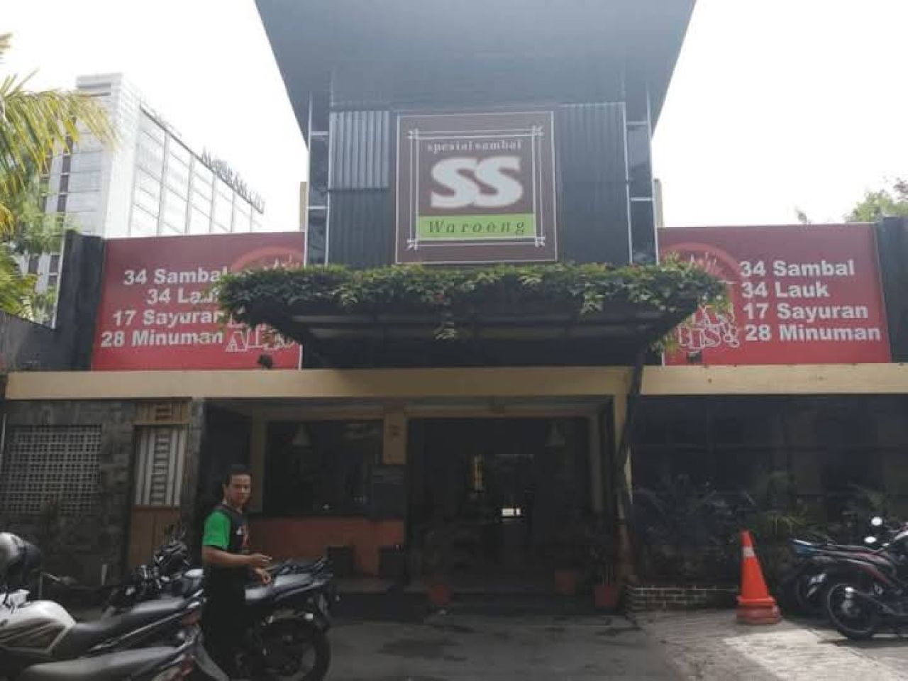 Strategi Waroeng Spesial Sambal, dari Warung Tenda Sampai Punya 96 Cabang
