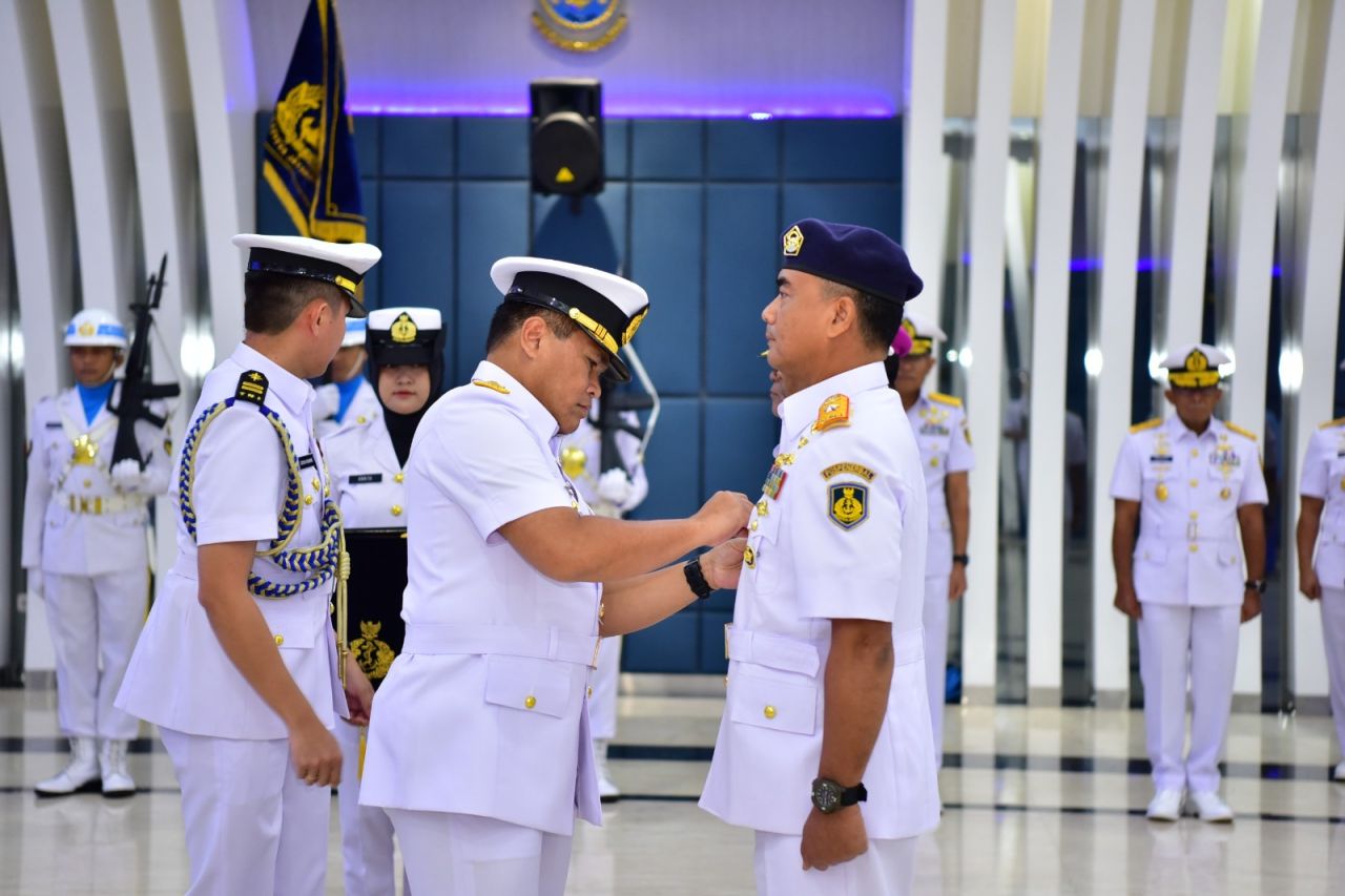 Riwayat Laksamana Pertama TNl Bayu Alisyahbana, Komandan Puspenerbal Pengganti Sisyani Jaffar