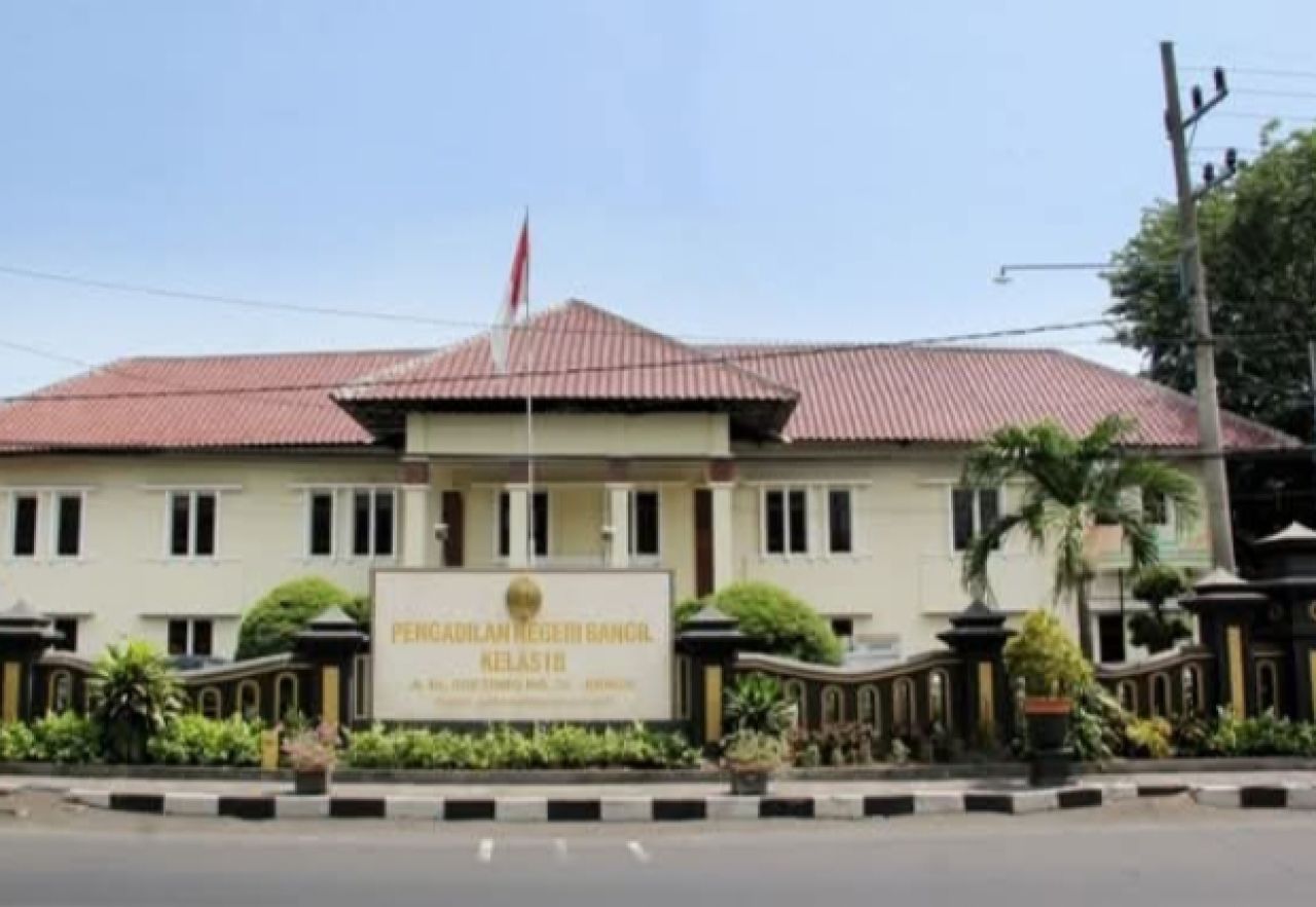 Terbukti Memeras Ibu Bhayangkari di Depan Polsek Bangil, 2 Orang Divonis 10 Bulan Penjara