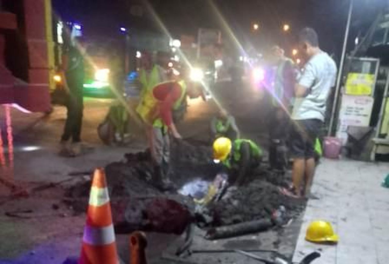 Oknum Polsek Gempol Diduga Jadi Petugas Keamanan Proyek Galian Kabel