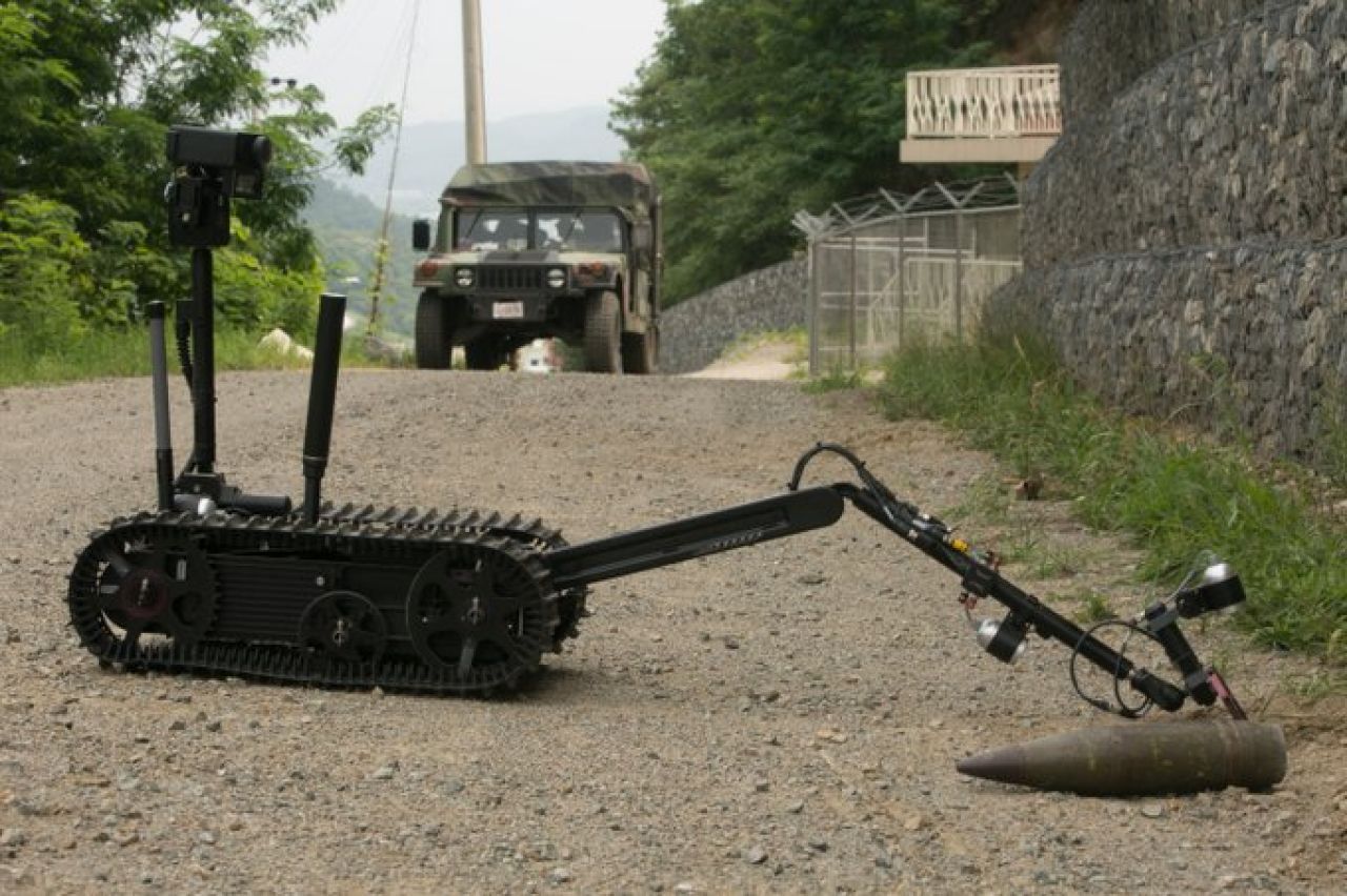 Robot EOD proper