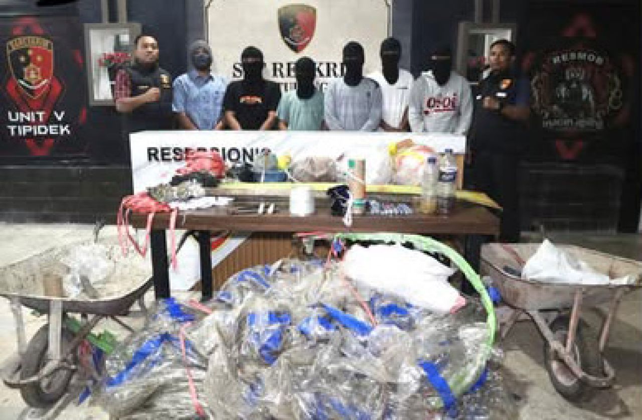 Polres Tulungagung Tangkap Sekelompok Remaja yang Menerbangkan Balon Udara