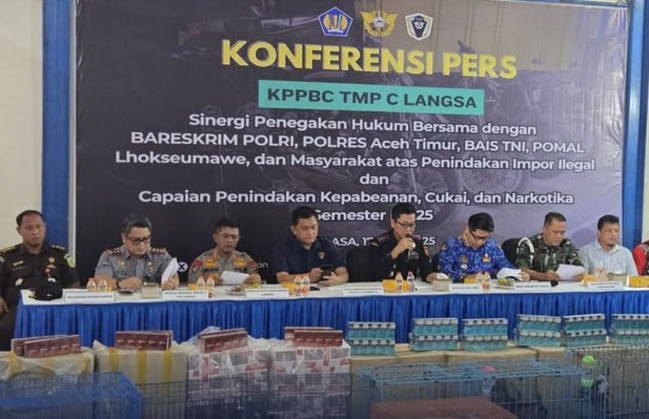 Konpers pengungkapan rokok ilegal dan narkoba