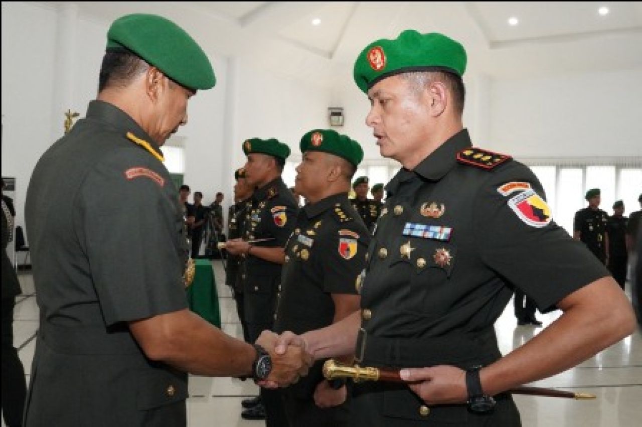 Prosesi resmi penyerahan dan serah terima jabatan Korem Bhaskara Jaya