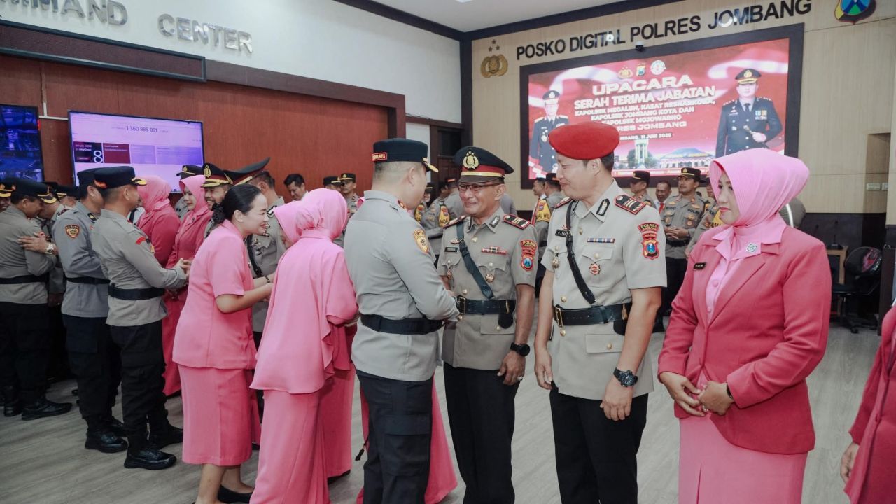Sertijab di Polres Jombang