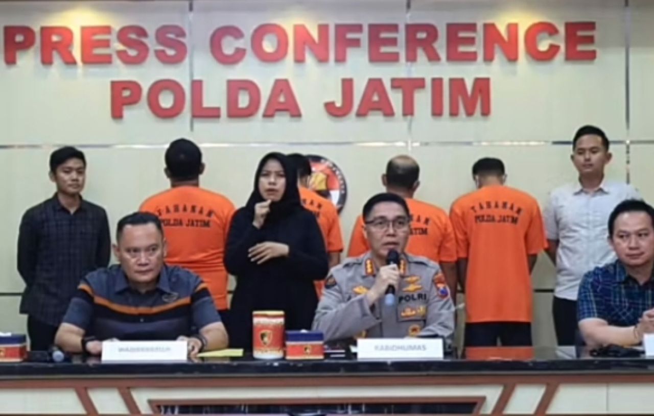 Ditreskrimsus Polda Jawa Timur Ungkap Kasus Oplos LPG Subsidi ke non Subsidi
