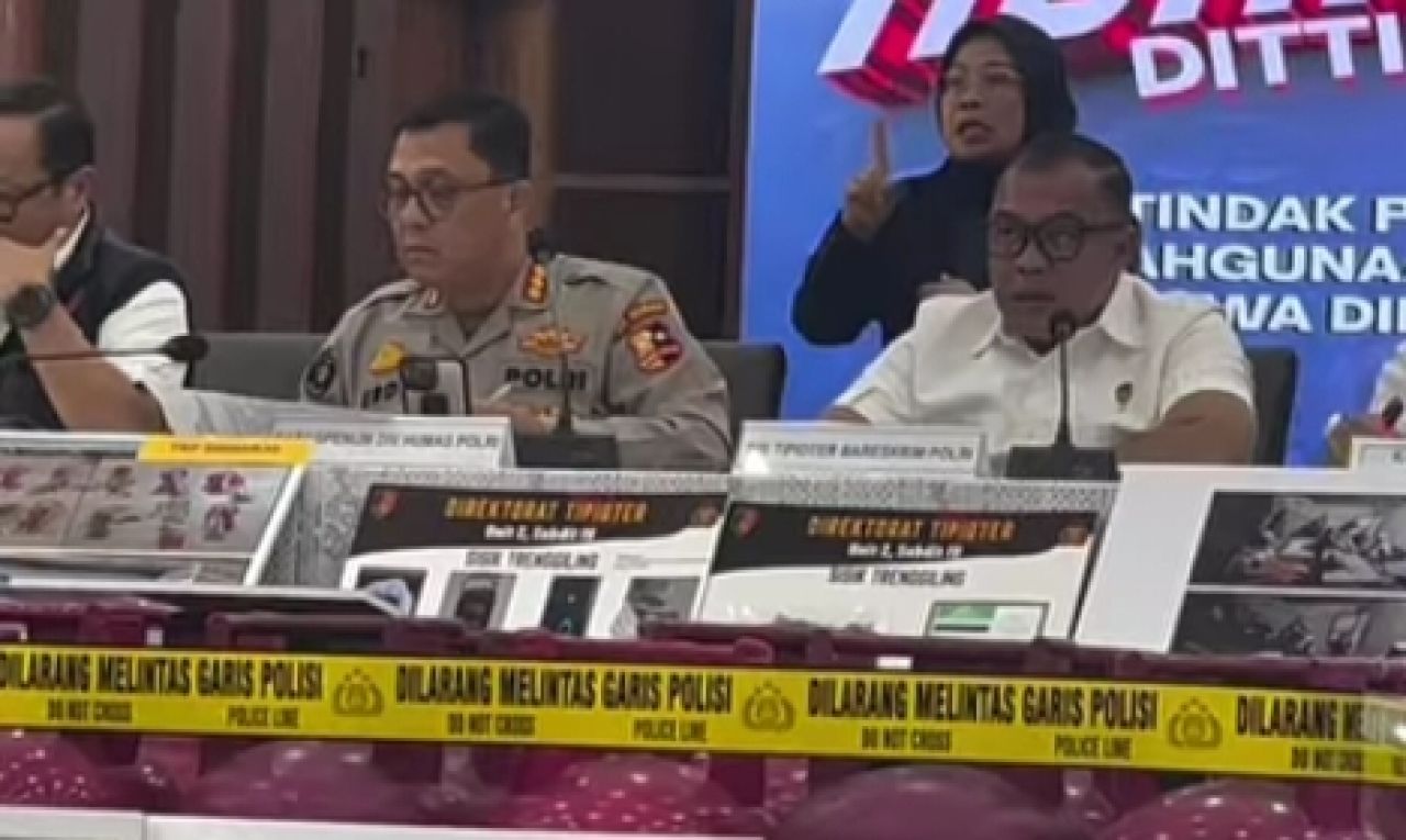 Bareskrim Polri Ungkap Kasus Oplos LPG di Desa Sawo Cangkring Sidoarjo