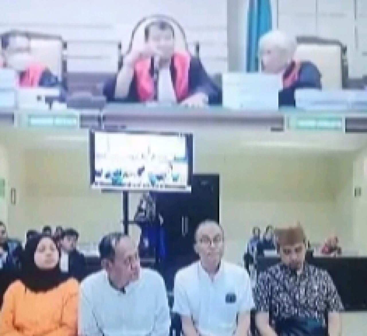 4 terpidana kasus korupsi BNI Cabang Jember saat vonis