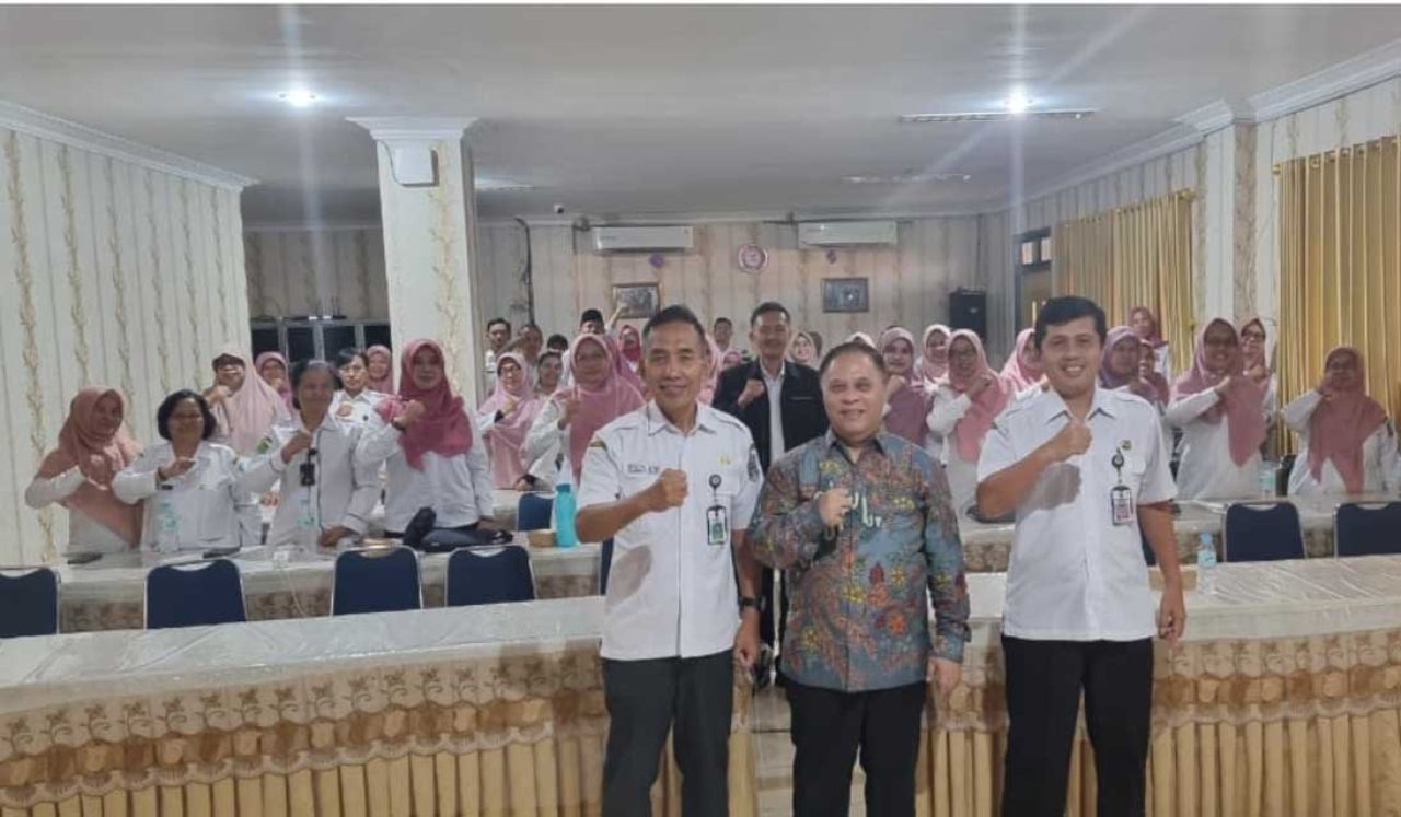 Marsudi Wahyu Kisworo bersama peserta workshop