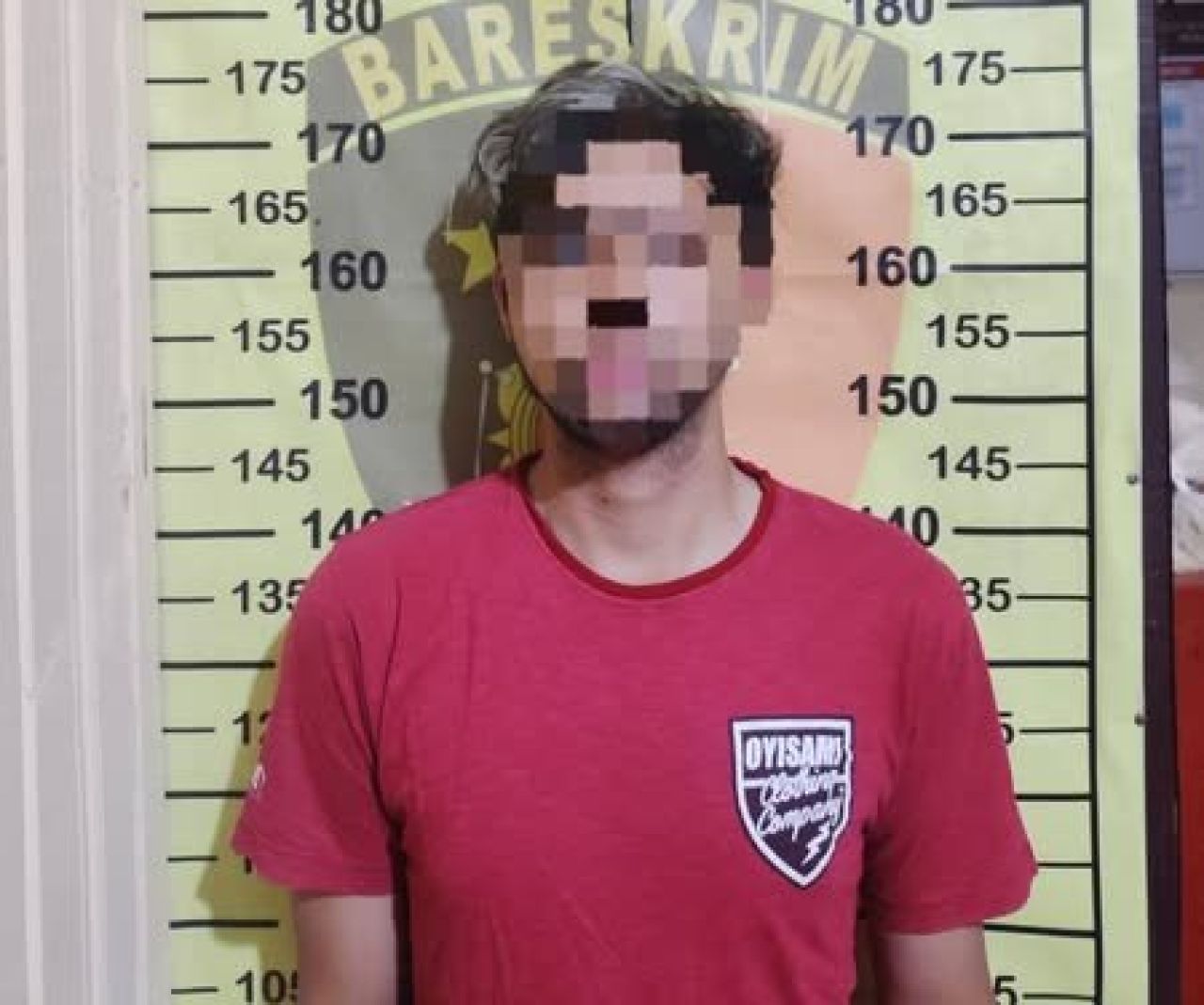 Salah satu karyawan berinisial W