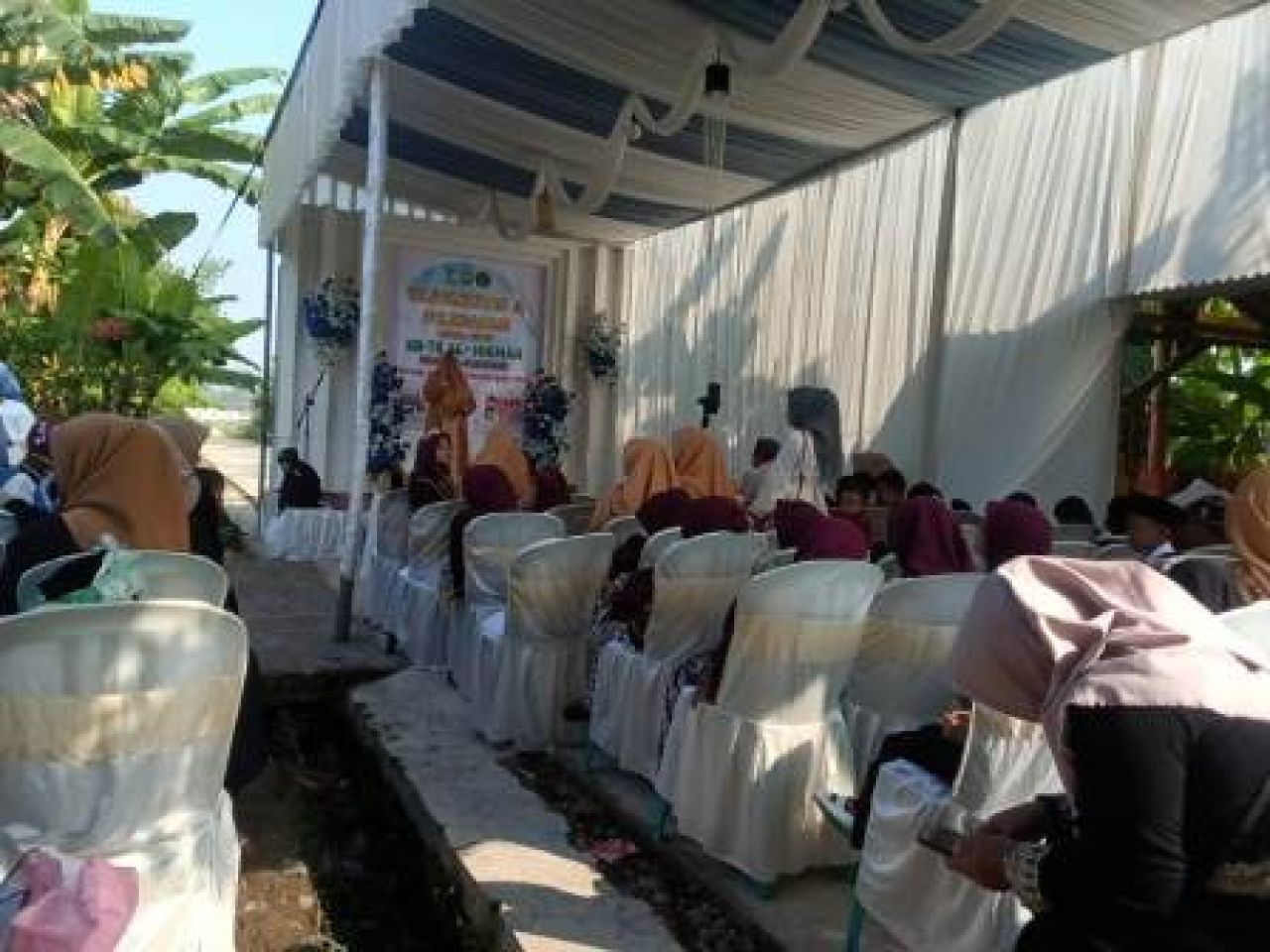 Wisuda di KB TK Al Hikmah