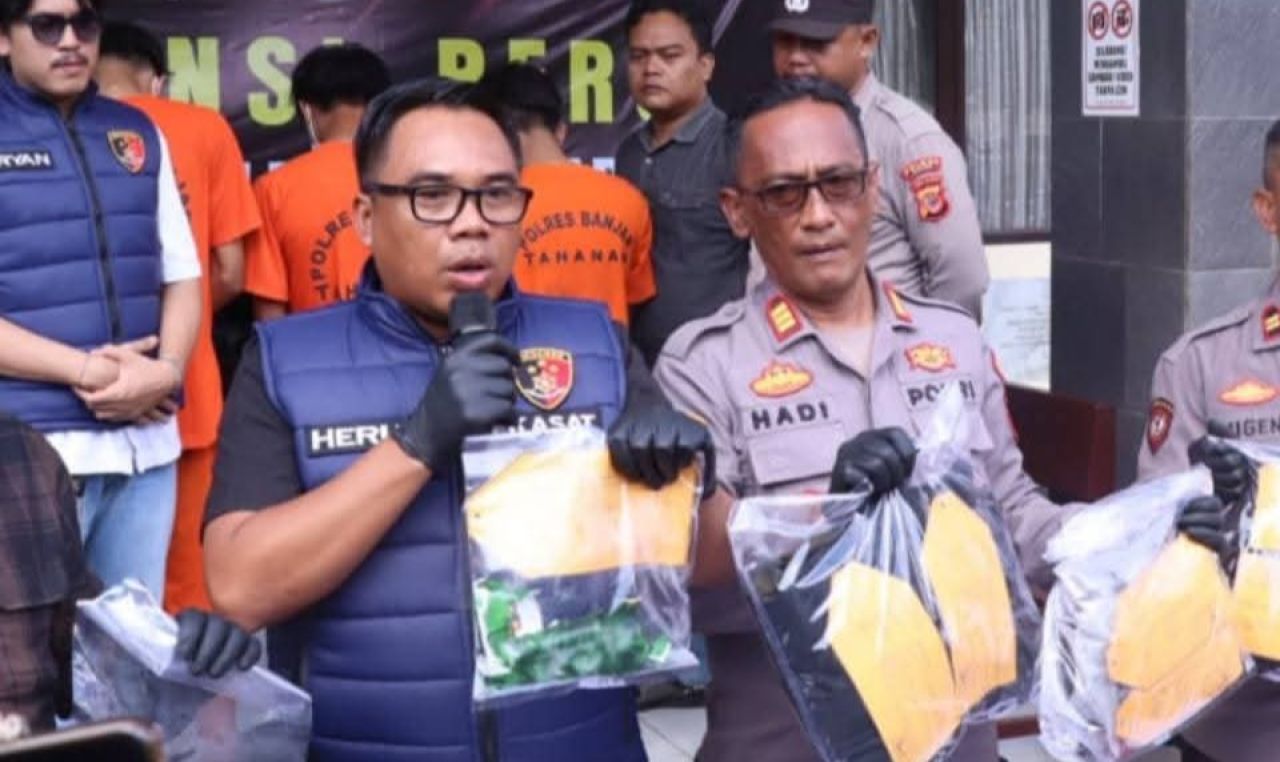 Konpers kasus pengeroyokan di Polres Banjar