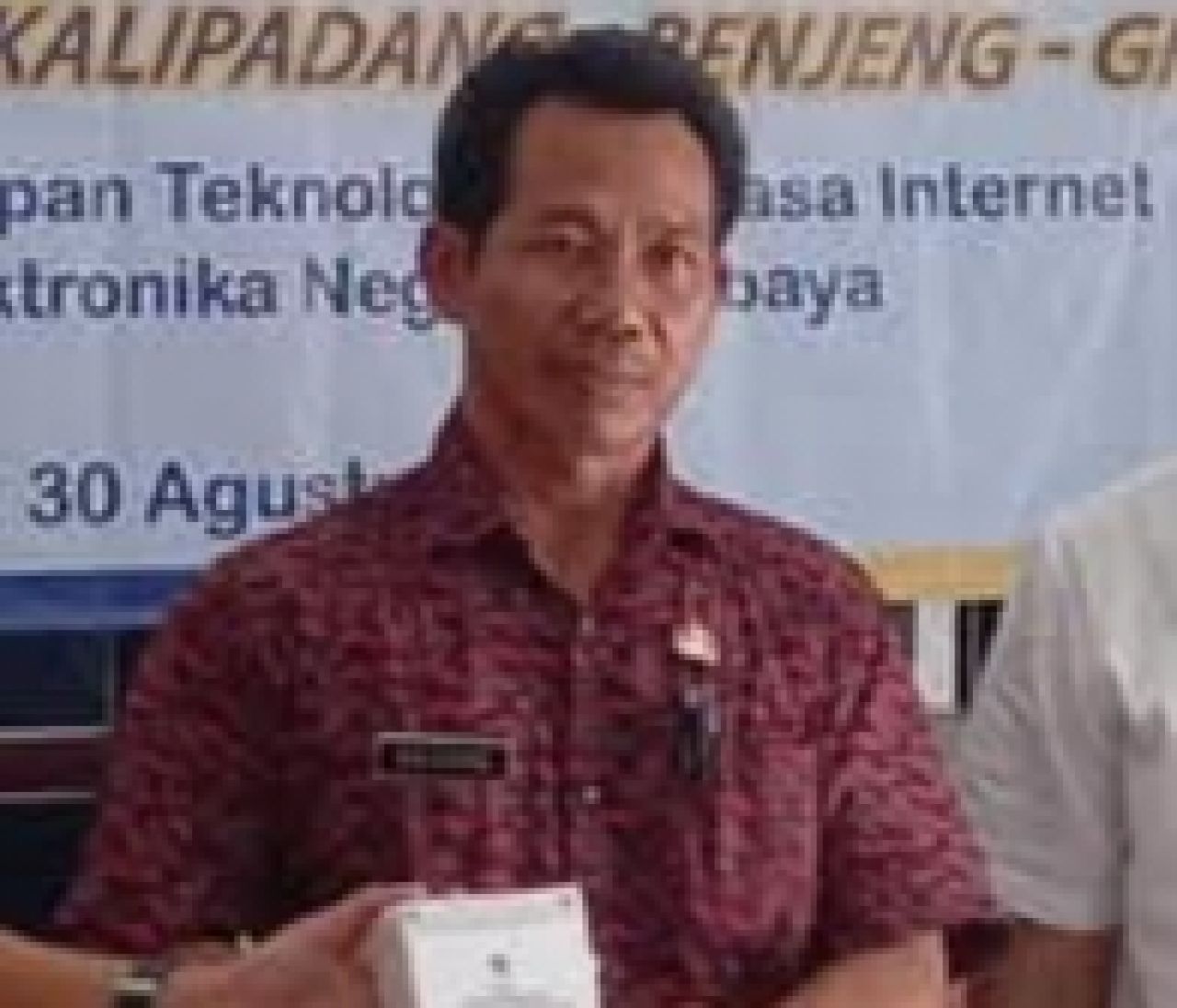 Candra Prasetyo selaku Kepala Desa Kalipadang