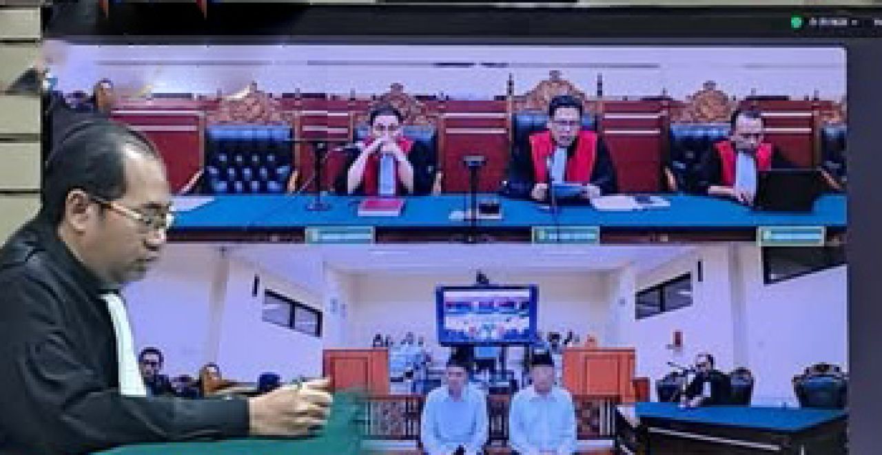 Sidang vonis Kepala Desa Banarankulon dan Bendaharanya