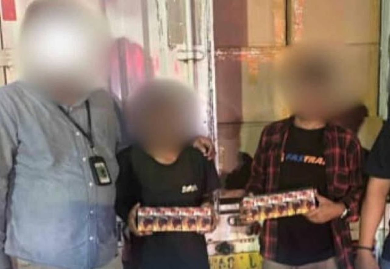 Penyelundupan 2,4 juta batang rokok ilegal