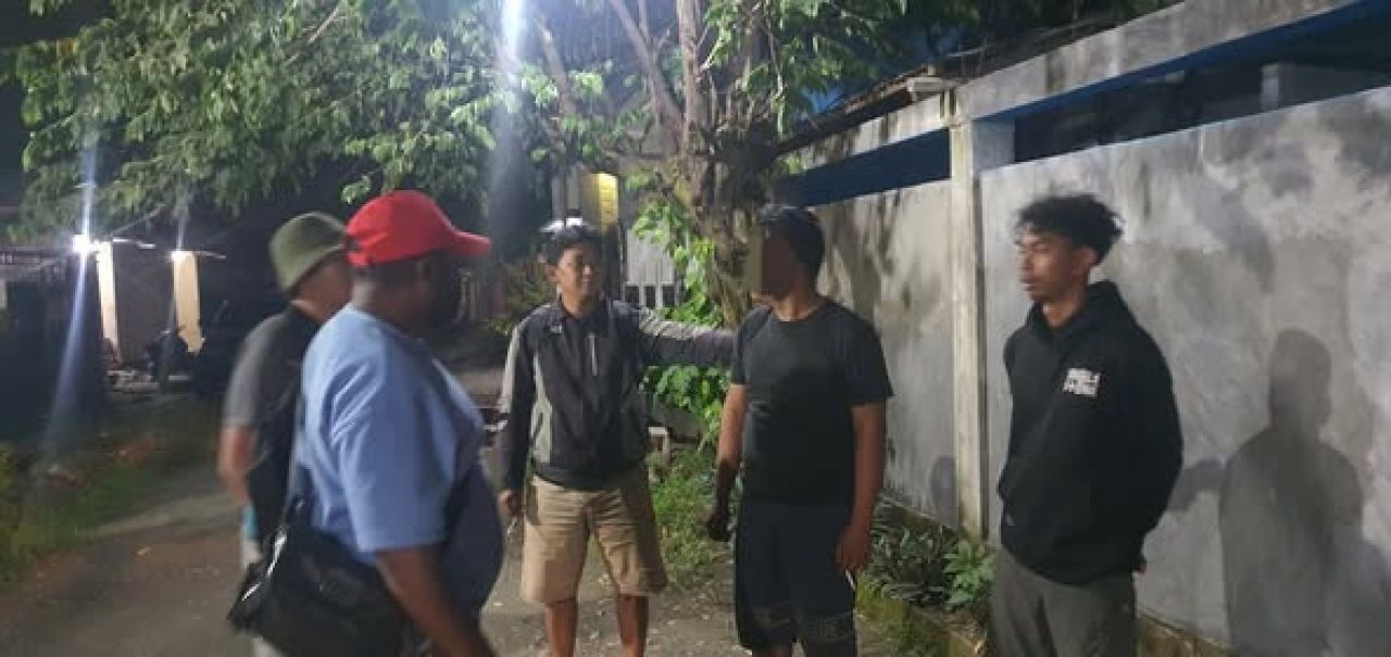 Penangkapan terhadap inisial F