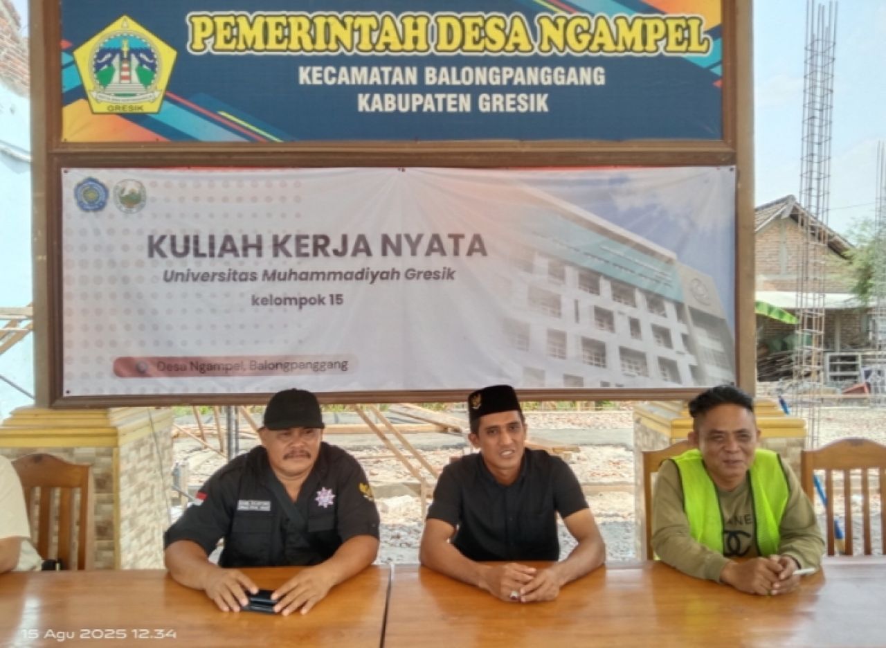 Daniel Sucahyono, Dwi Bagus, dan Aris Gunawan saat konpers