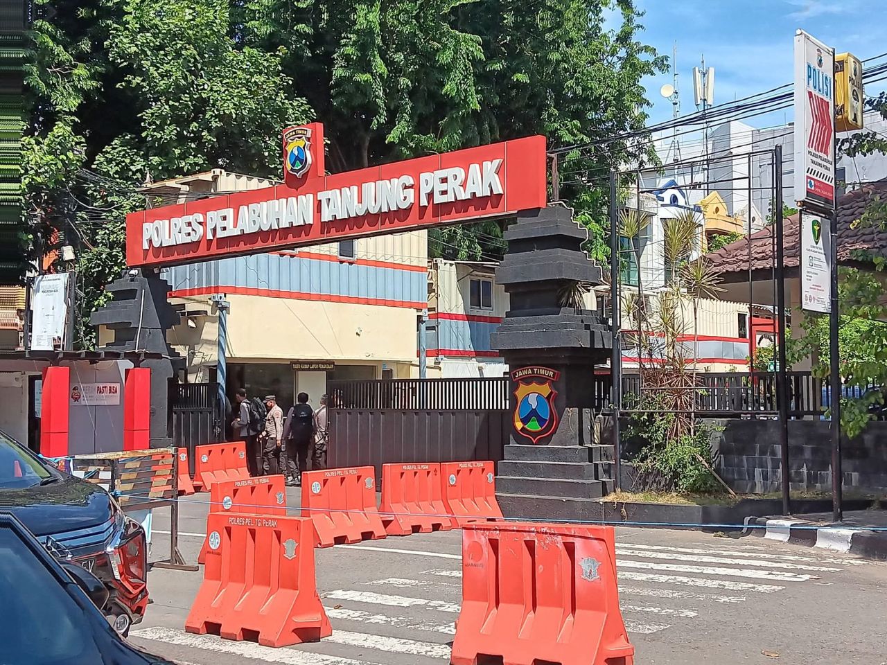 Polres Pelabuhan Tanjung Perak Surabaya