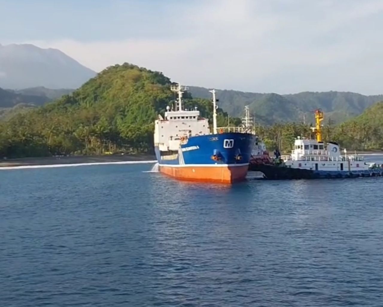 Kapal MT Damai Sejahtera 8