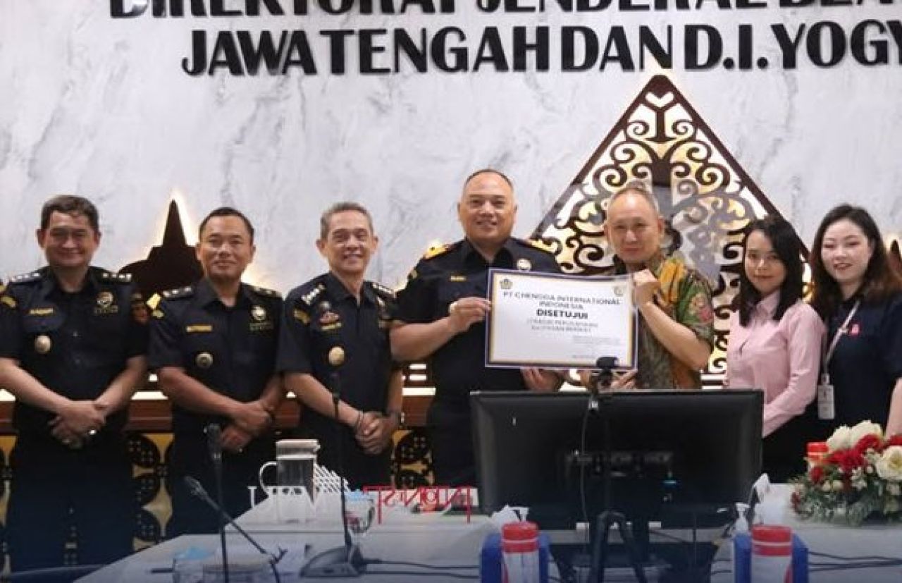 Penyerahan Fasilitas Kawasan Berikat kepada PT Chengda International Indonesia