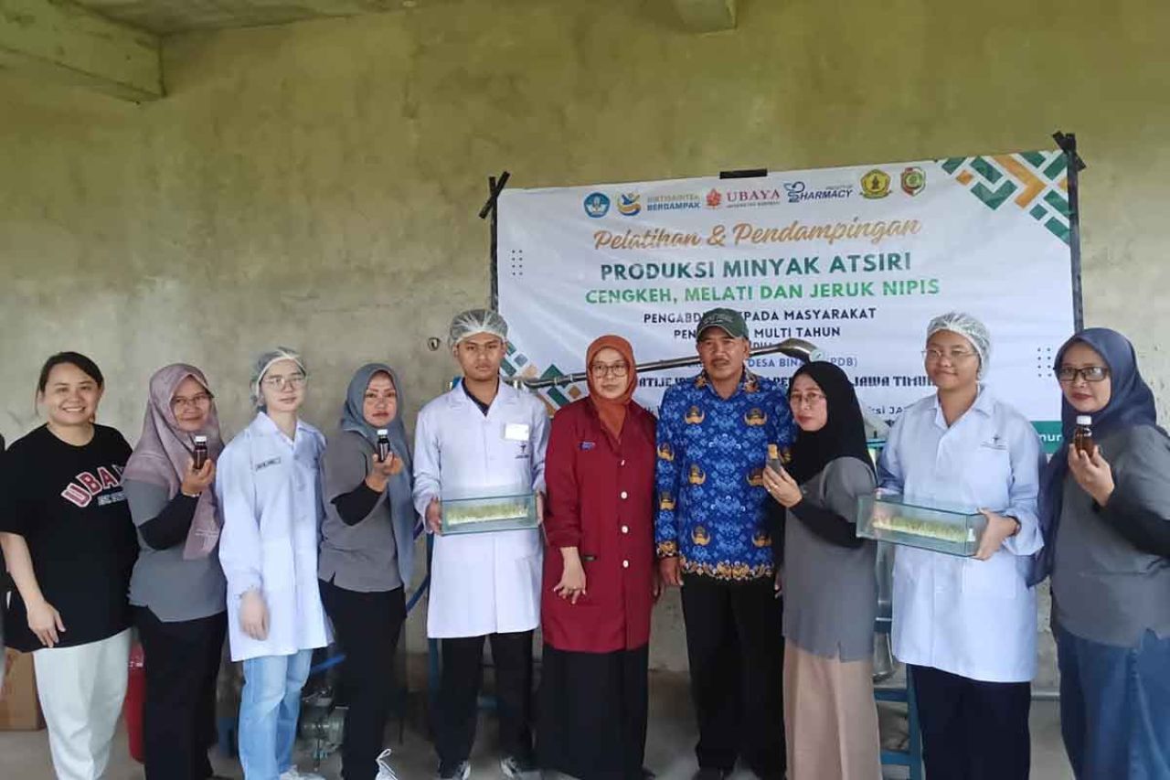 Pelatihan dan pendampingan kepada warga Desa Jatijejer.