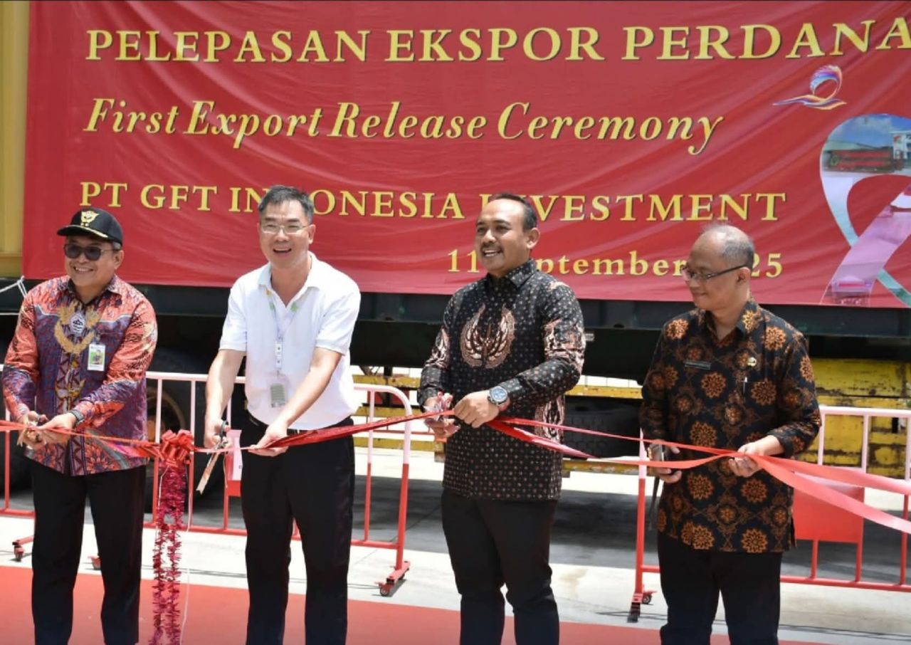 Seremoni pelepasan produk mainan ke pasar ekspor di UK
