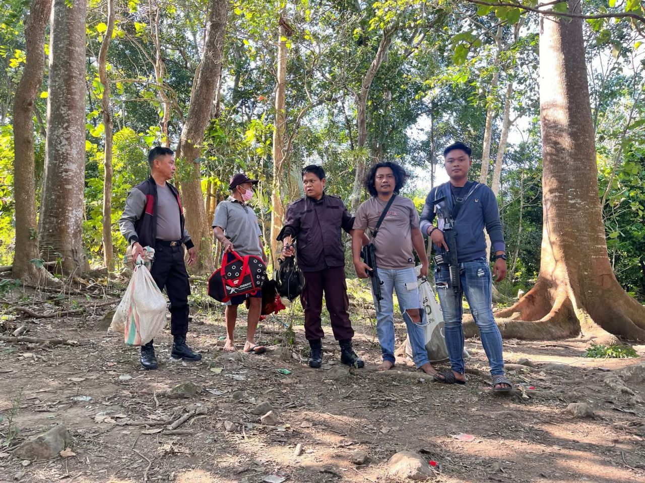 Polsek Tompobulu mengamankan barang bukti sabung ayam