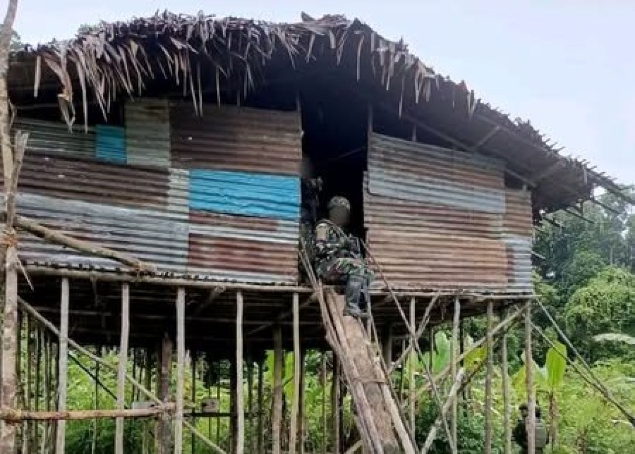 Marinir menguasai markas OPM