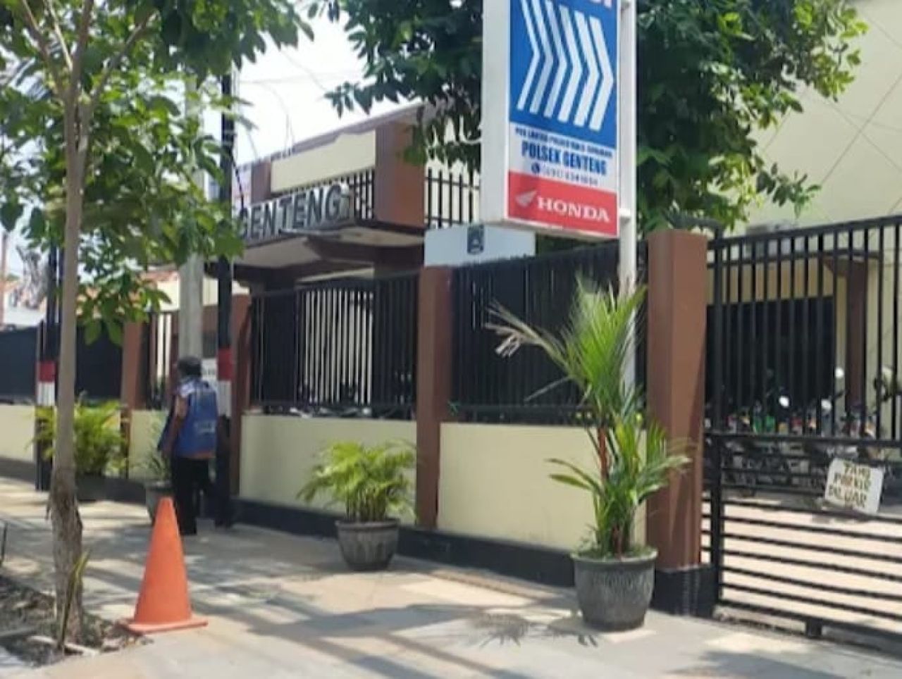Kantor Polsek Genteng